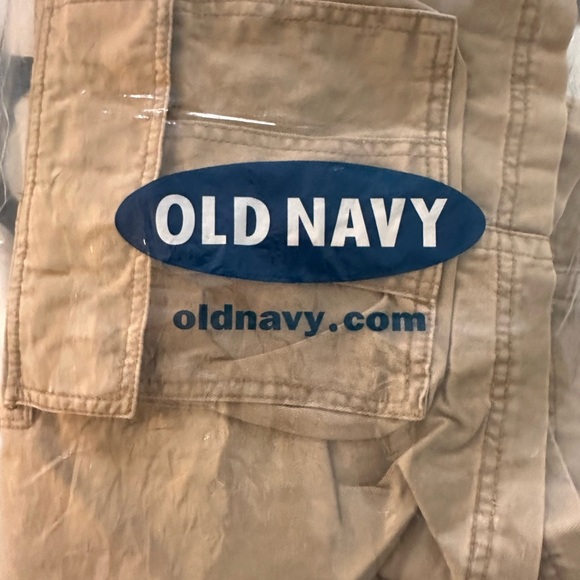 Old Navy Men's Tan Cargo Shorts NWT - Picture 9 of 9